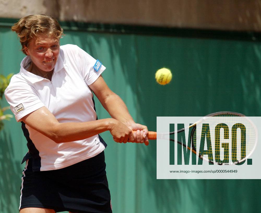 Marie Gaiane Mikaelian Schweiz beidhändige Rückhand Tennis Damen