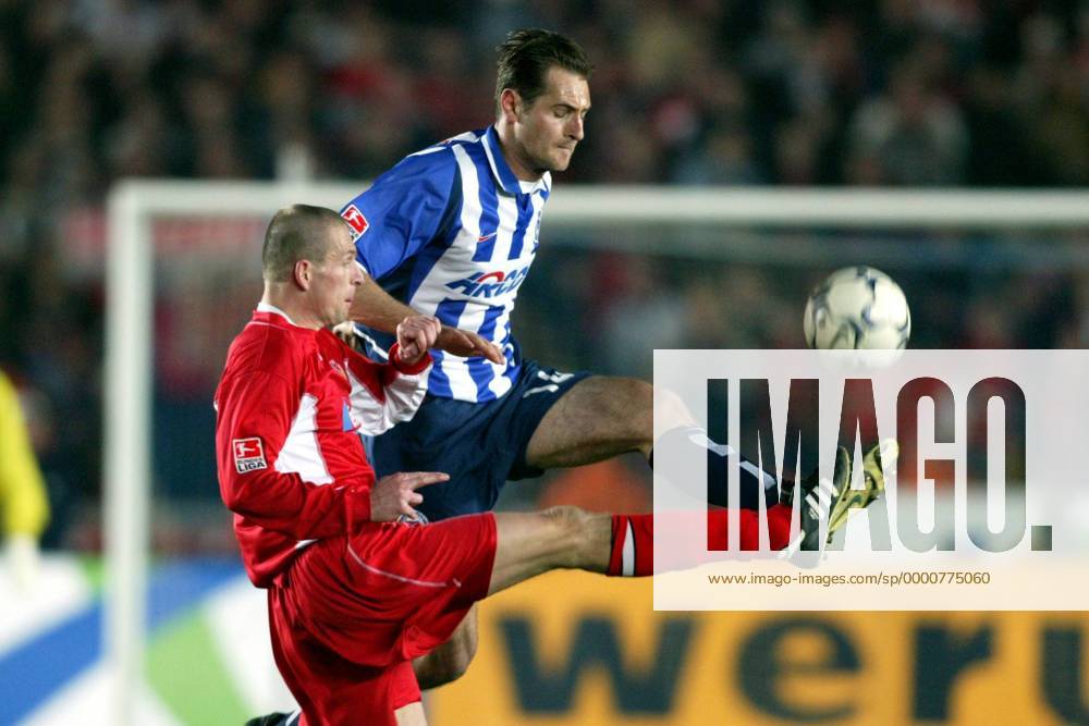 Robert Vagner Cottbus li gegen Josip Simunic Hertha Fußball 1 BL