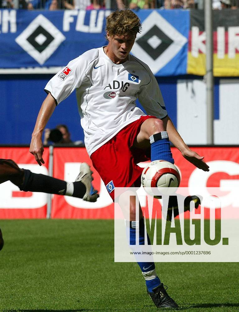 Stephan Kling HSV am Ball Fußball 1 BL Herren Saison 2004 2005