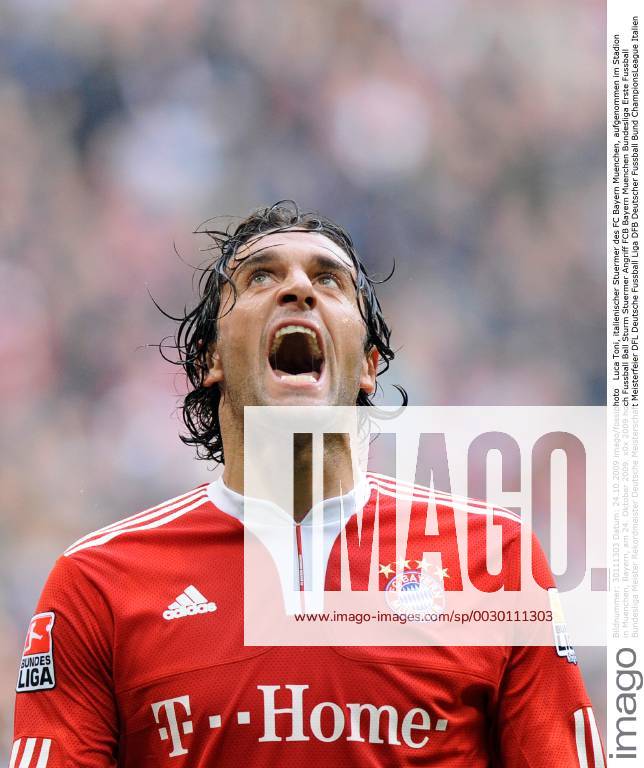 Luca Toni Italienischer Stuermer Des FC Bayern Muenchen Aufgenommen