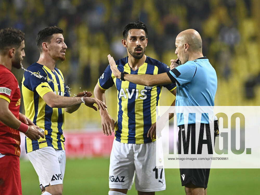 Mert Hakan Yandas Irfan Can Kahveci Of Fenerbahce And Referee Cuneyt