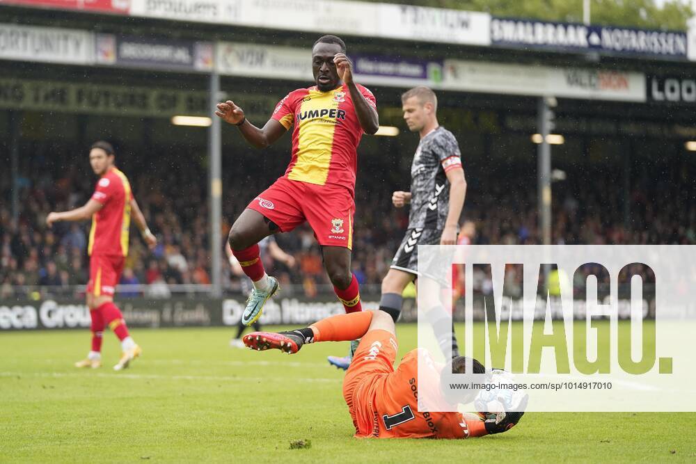 Deventer Lr Bobby Adekanye Of Go Ahead Eagles Fc Emmen Goalkeeper Eric