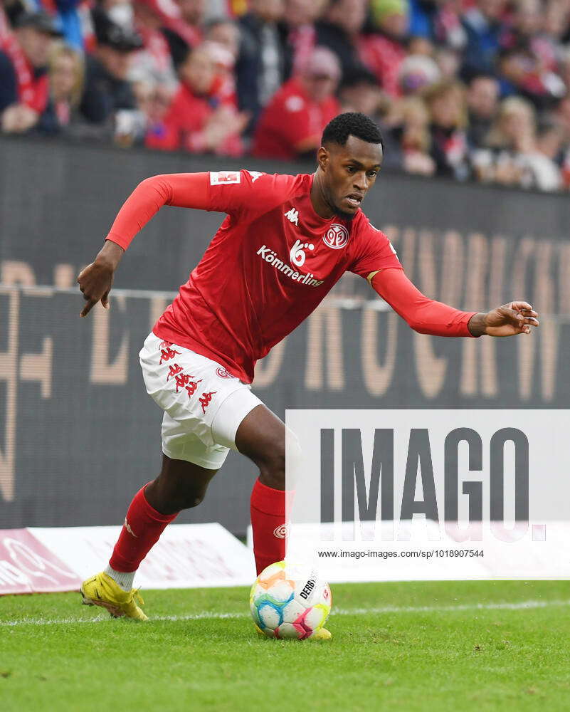 Edimilson Fernandes Photographed At The Soccer Bundesliga Match Mainz