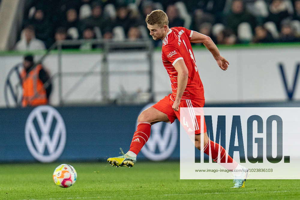 Matthijs De Light FC Bayern Muenchen 4 VfL Wolfsburg Vs FC Bayern