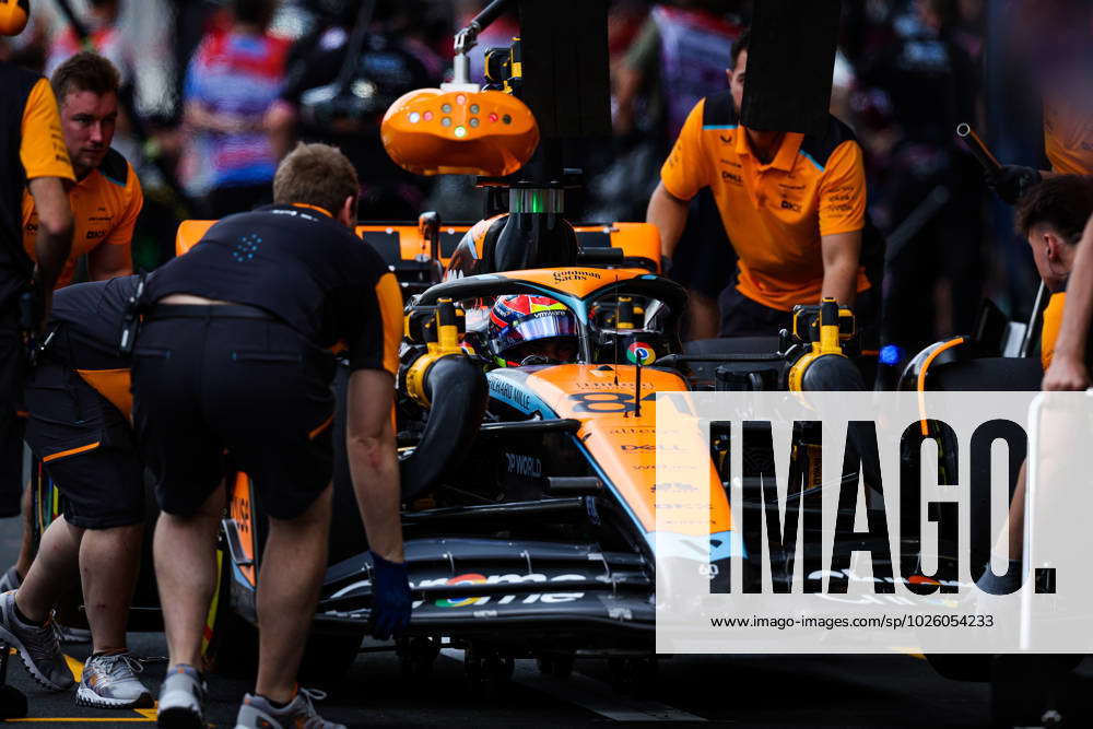 Piastri Oscar Aus Mclaren F Team Mcl Action Pitstop During