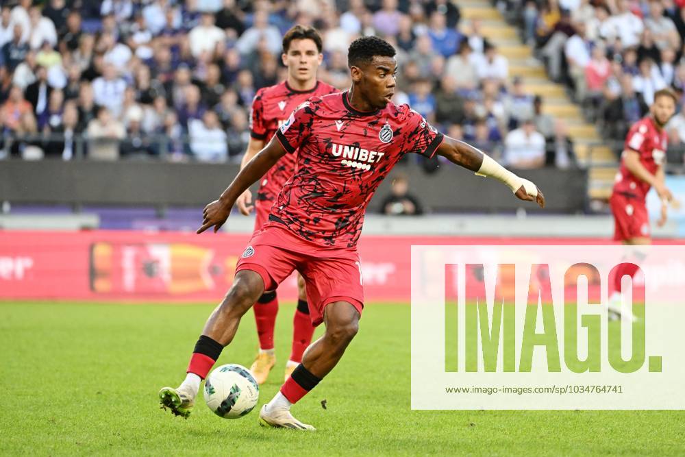 Rsc Anderlecht Vs Club Brugge Raphael Onyedika Of Club Brugge In