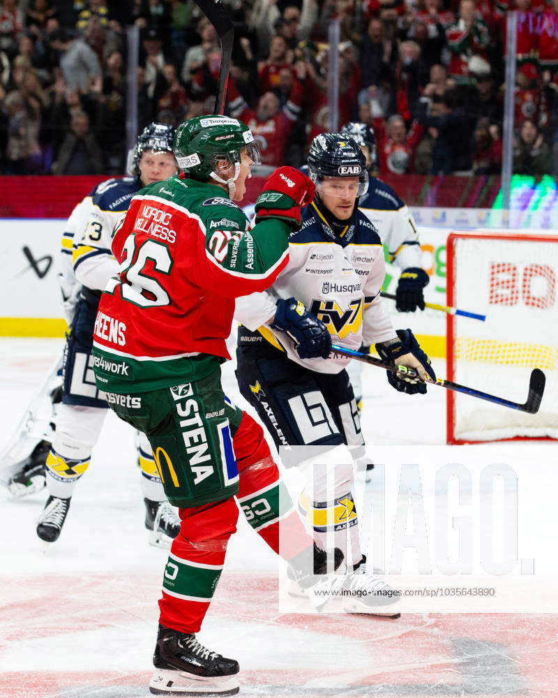 231014 Frölundas Isac Heens cheers after 4 4 during the SHL ice hockey