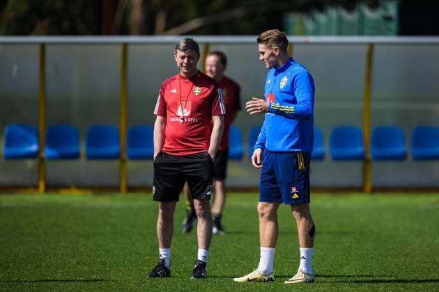 Head Coach Jon Dahl Tomasson And Viktor Gy Keres Of The Swedish