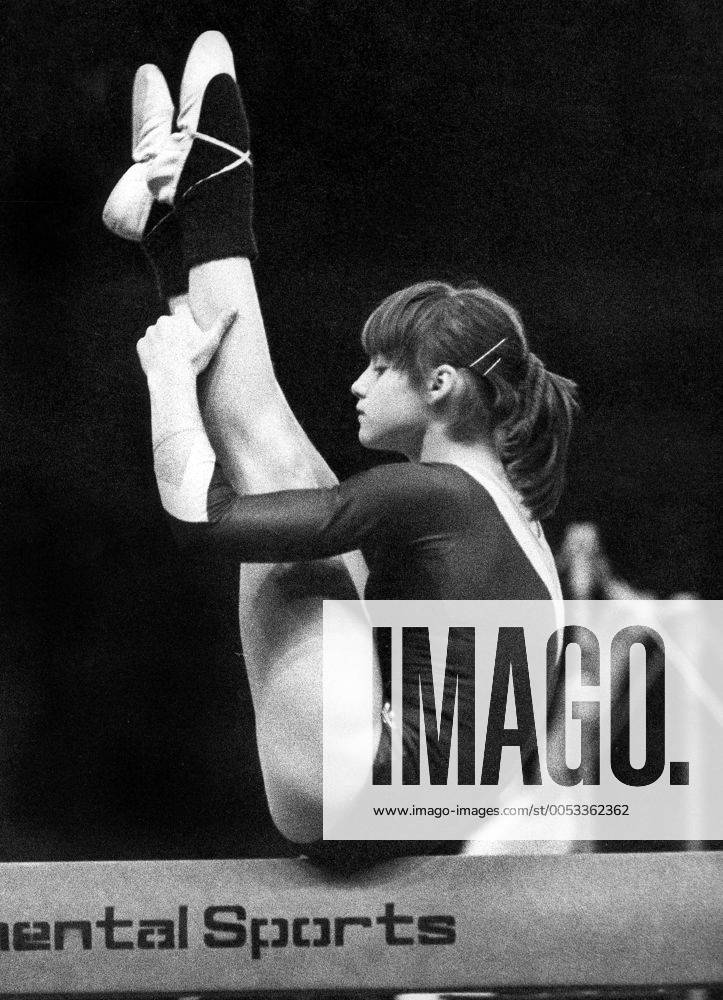 Nadia Comaneci 1979 Photos Imago Nadia Comaneci Female Gymnast Images