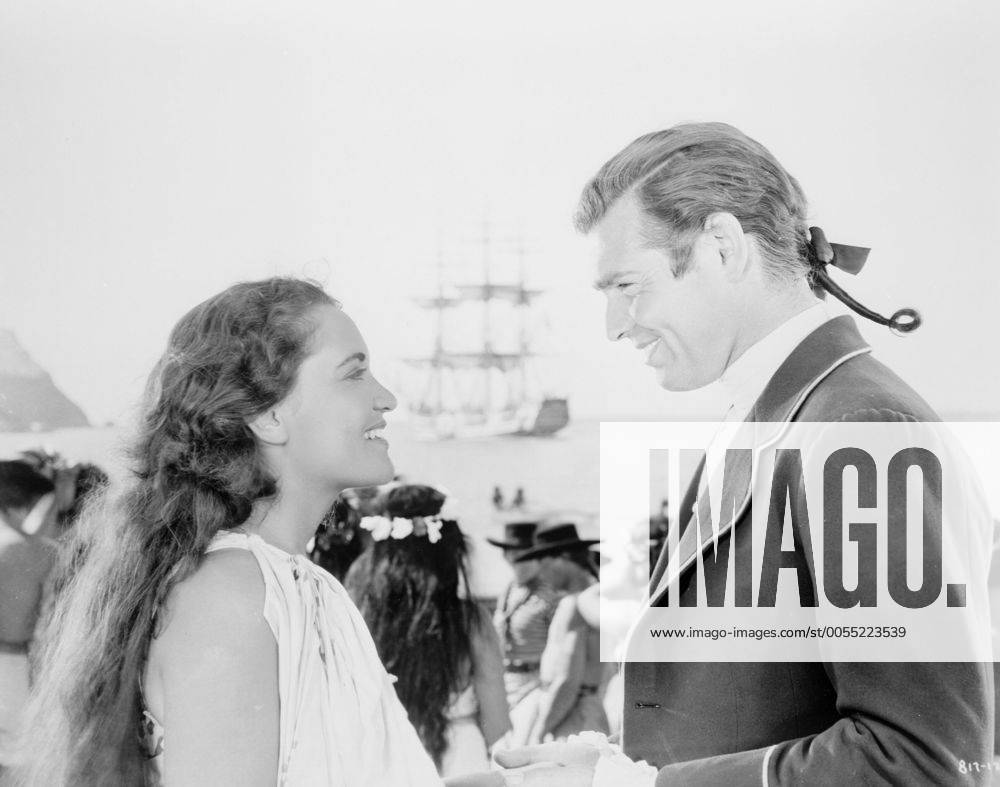 Mutiny On The Bounty Movie Set Pictured Clark Gable As