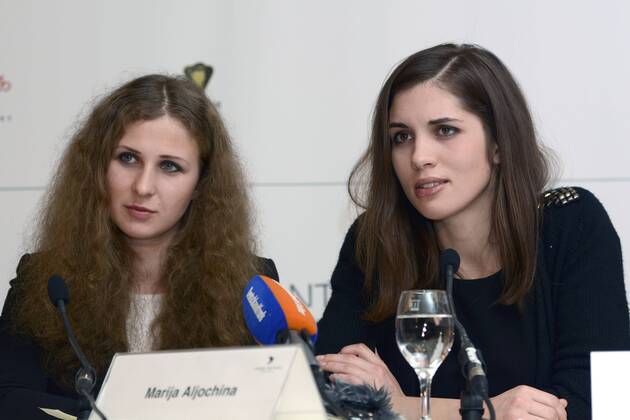 Pussy Riot Members Marija Wladimirowna Aljochina Maria Alyokhina And