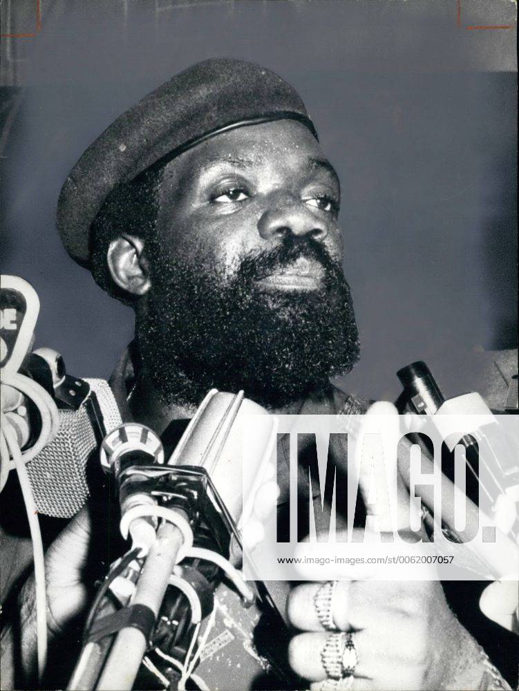 Feb Dr Savimbi Given Big Welcome On Arrival In Angola Dr