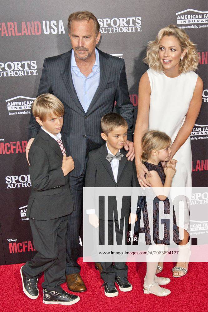 Kevin Costner Mit Gattin Christine Baumgartner Und Kindern Grace Avery