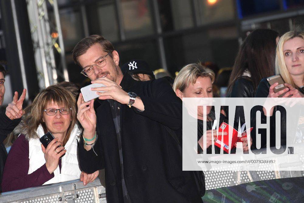 Joko Winterscheidt Bei Der Verleihung Vom Radio Regenbogen Award Im