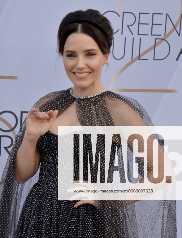 Sophia Bush Arrives For The The 25th Annual SAG Awards Held At The