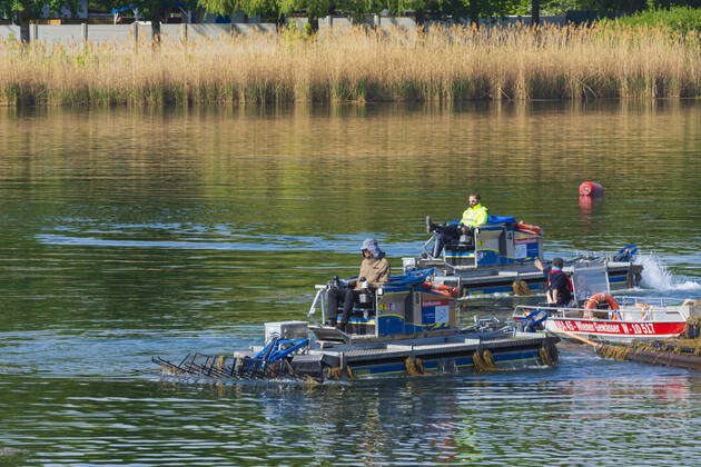 Water Plants Boat Mower Of Wiener Gew Sser Vienna Waters Service At