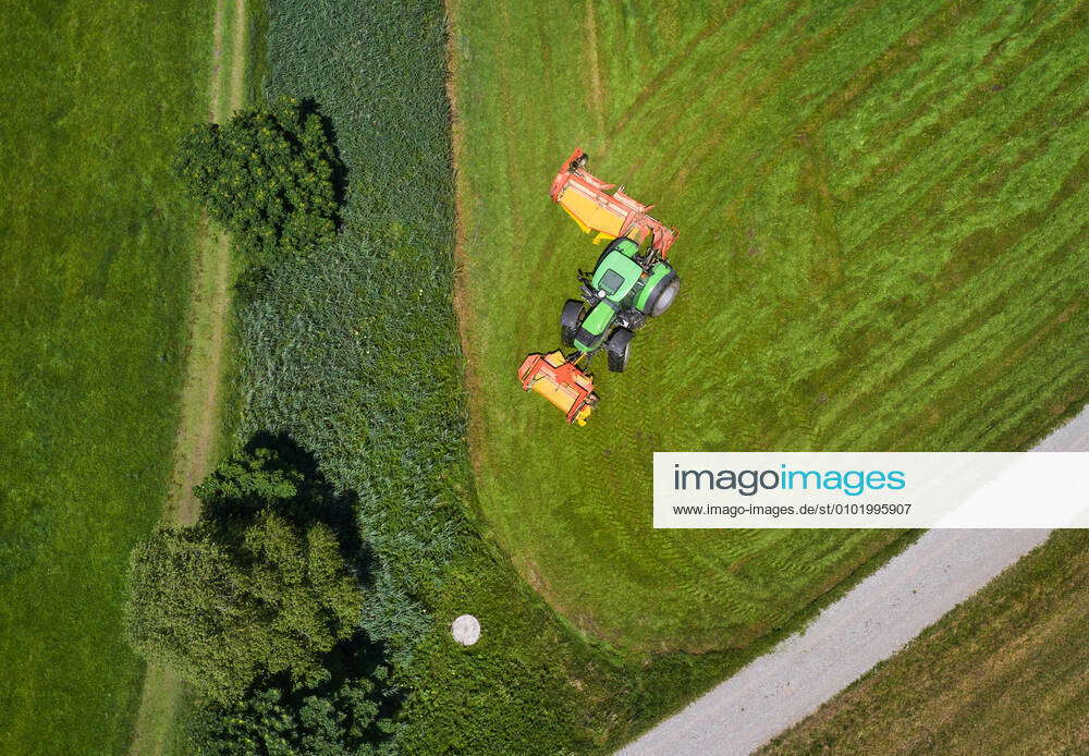 Aitrang Germany July 01 2020 Farmer Mow Their Fields With Fendt