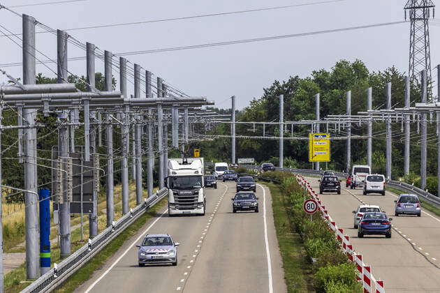 Pilotstrecke für Oberleitungs Lkw im Murgtal startet dreijährige