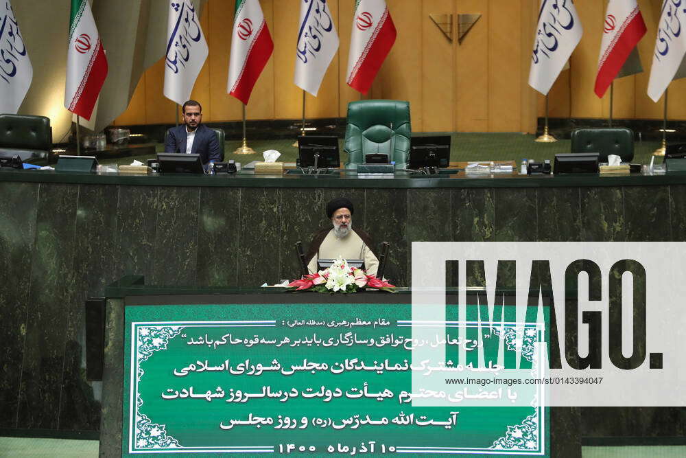 Iran Pr Sident Ebrahim Raisi Spricht Im Parlament In Teheran December