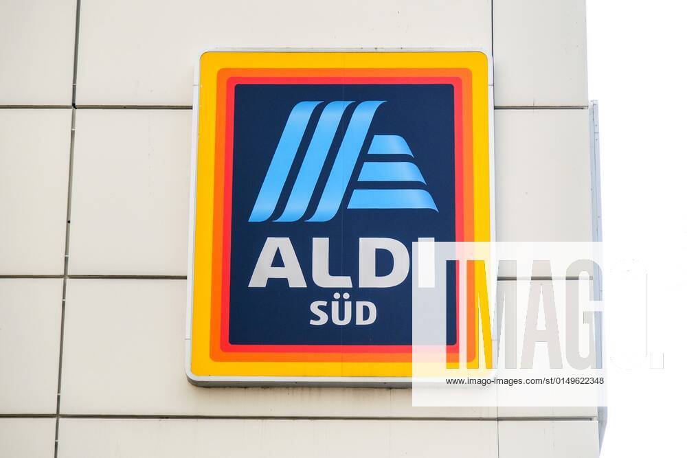 Düsseldorf 02 02 2022 Aldi Süd Supermarkt Lebensmittel Discounter