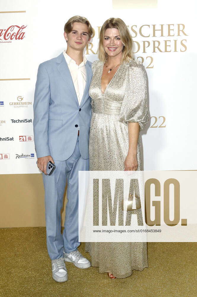 Nina Bott With Her Son Lennox K Nig At The German Radio Award