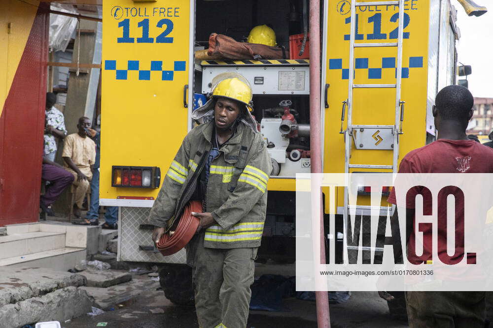 Federal Fire Service Nigeria In Battling A Fire Out Break In Balogun