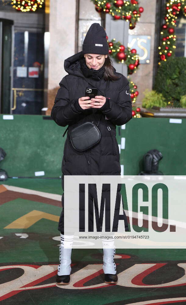 Lea Michele Rehearsing With The Broadway Cast Of Funny Girl For The