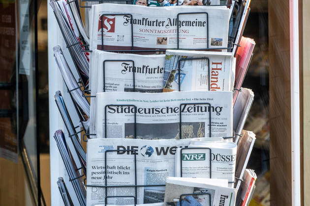 D Sseldorf Newsstand National Newspapers Magazines Diversity