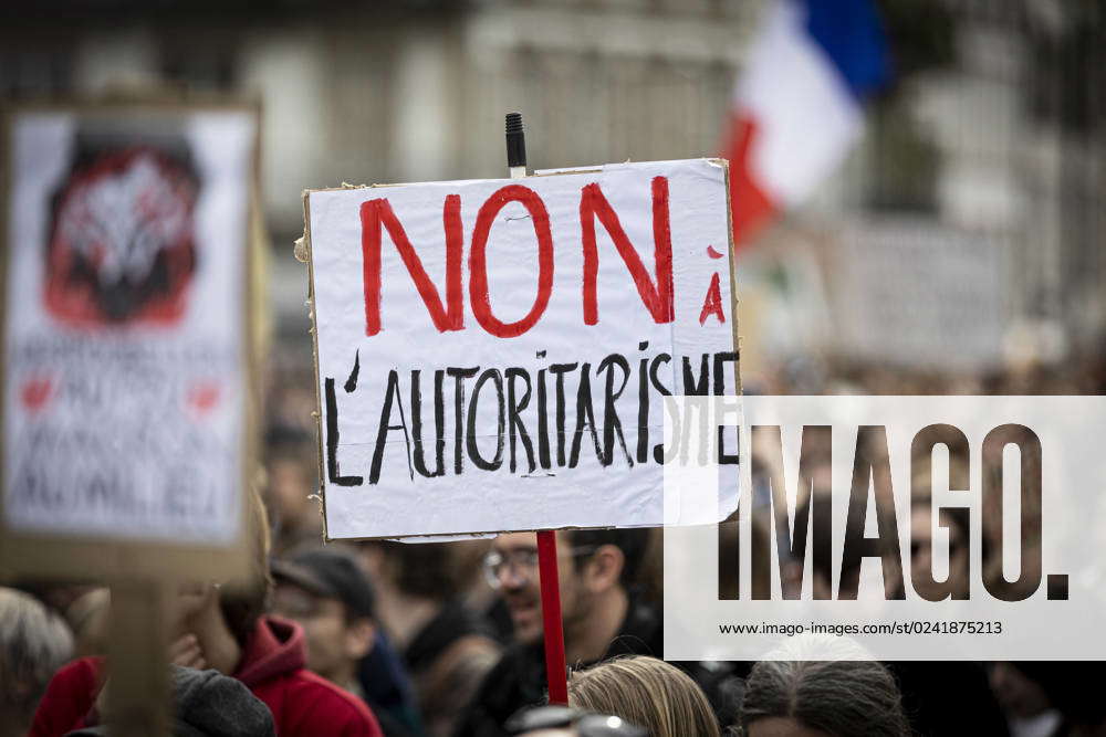 Cortege lors de la manifestation contre la rÃ forme des retraites