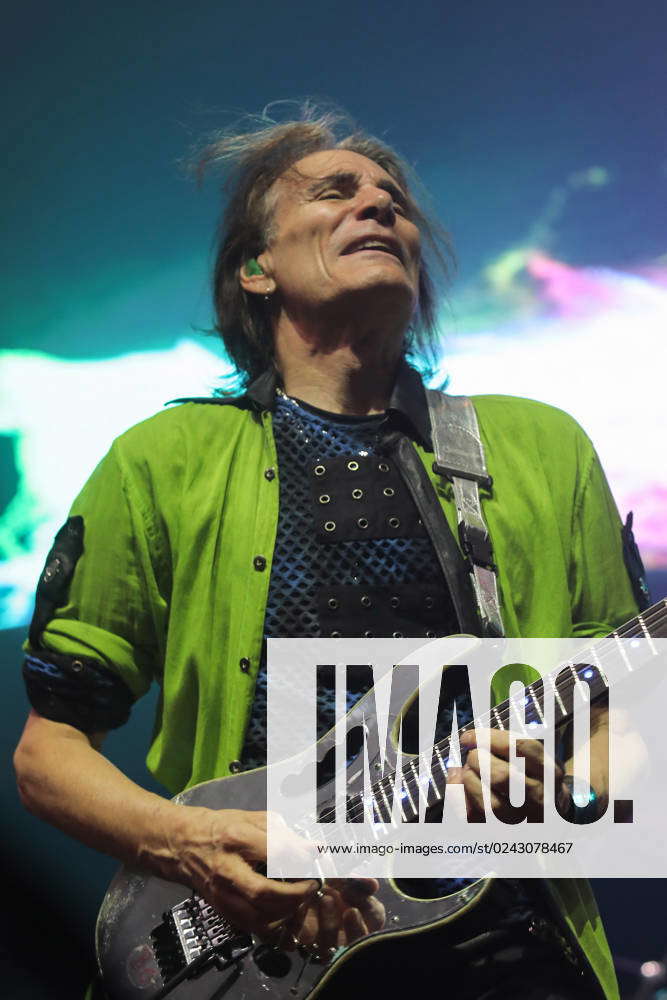 Steve Vai Held A Concert In Zagreb American Guitarist Composer