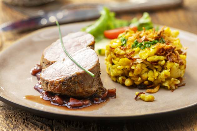 Schwäbisches Pork tenderloin with Spätzle at Wood