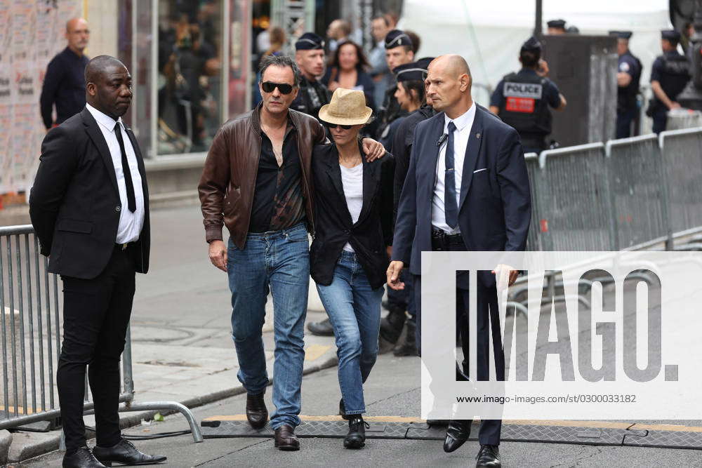 Jane Birkin Funeral Paris Vanessa Paradis And Her Husband French