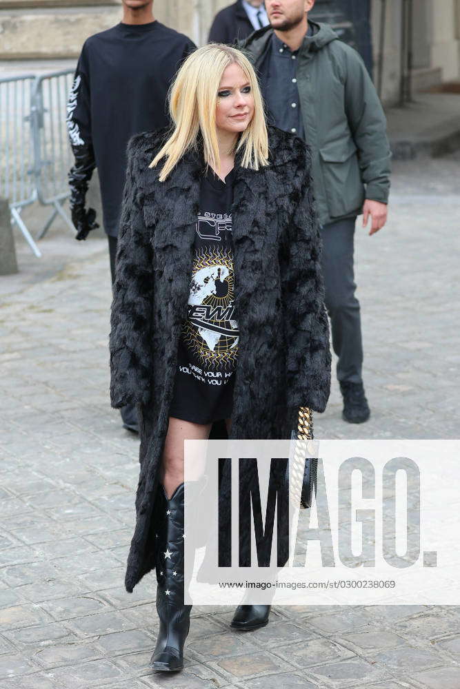 Pfw Stella Mccartney Arrivals Avril Lavigne Arrived At Stella