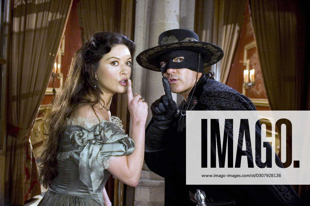 Catherine Zeta Jones And Antonio Banderas In The Legend Of Zorro