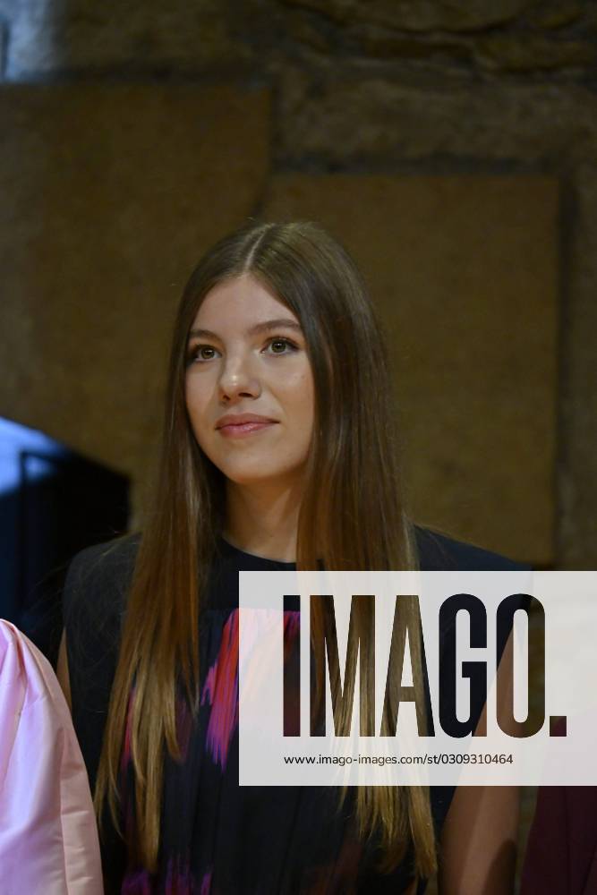 King Felipe VI And Queen Letizia With Princess Leonor And Infanta Sofia