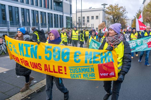 Am Zweiten Tag Des St Ndigen Streiks Organisiert Von Der