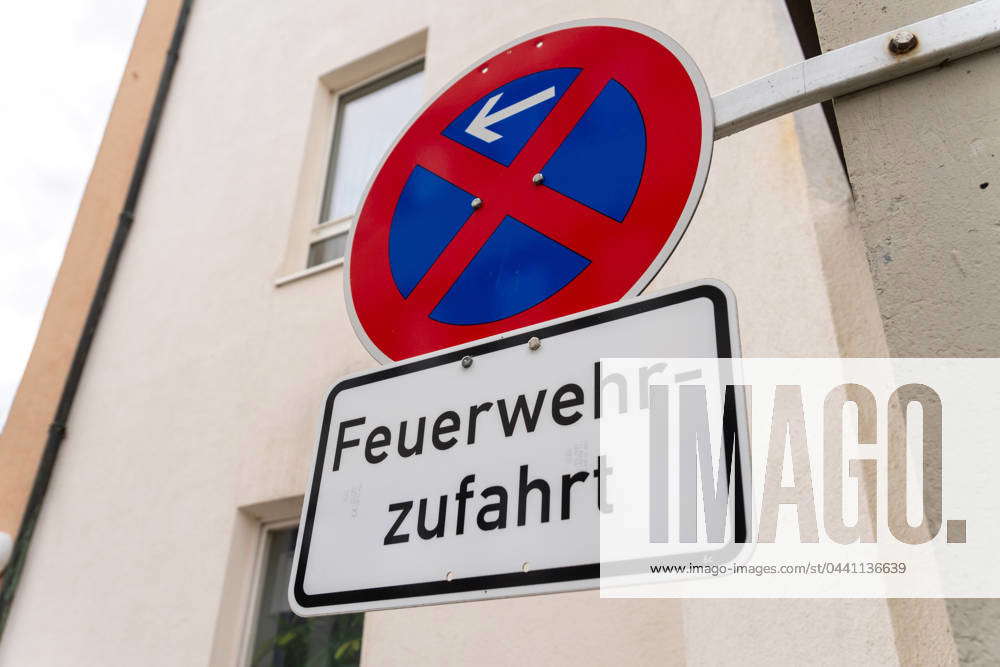 Schwabm Nchen Bavaria Germany March No Parking Sign Fire