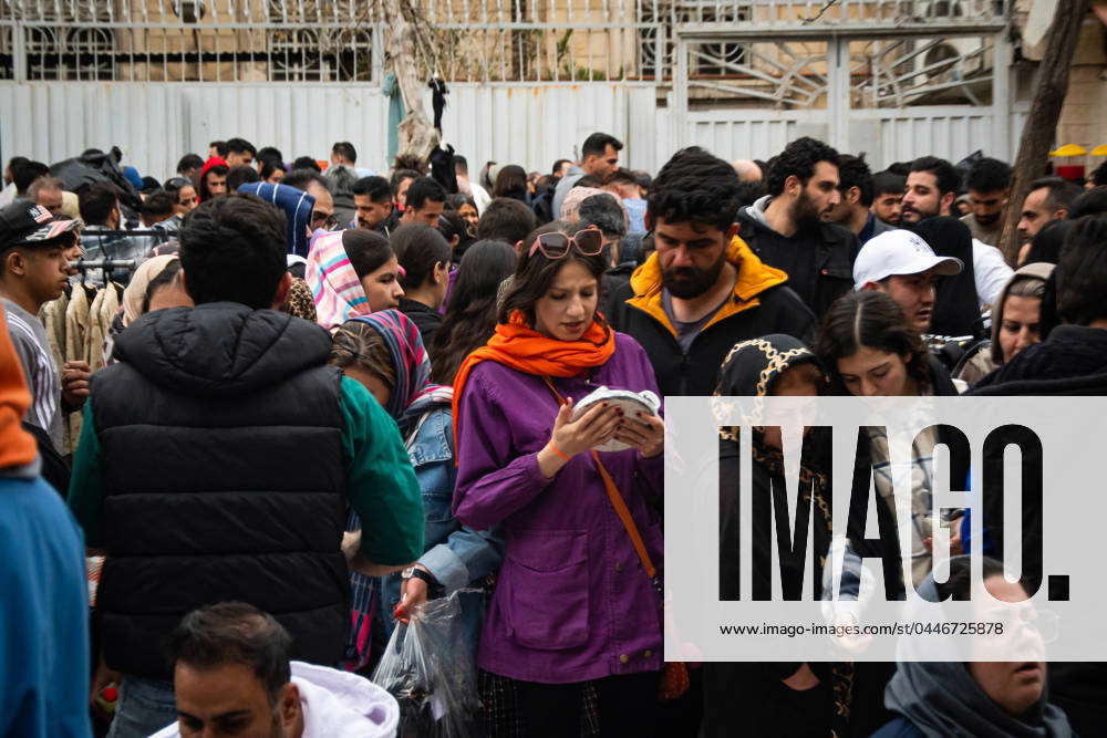 Newroz Celebration In Iran Iranians Gather In The Tehran S Grand Bazaar