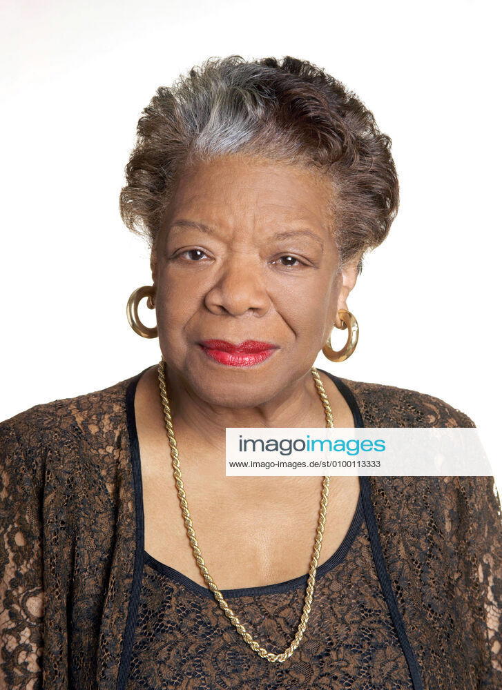 IMAGO ICONS: Maya Angelou CELEBRATE! CHRISTMAS WITH MAYA ANGELOU, Maya Angelou, 2005, photo: Dwight Carter Hallmark Entertainment Courtesy: Everett Collection Hallmark Entertainment Courtesy Everett Collection !ACHTUNG AUFNAHMEDATUM GESCHÃ„TZT! PUBLICATIONXNOTxINxCANxCHNxFRAxITAxJPNxNORxPOLxRUSxESPxUKxUSA