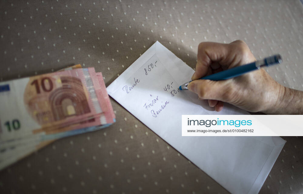 List of expenses of a pensioner Radevormwald Germany