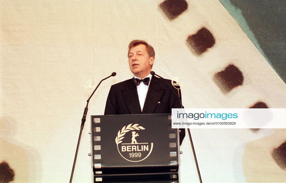 1 Berlinale 99 Eberhard Diepgen gives a speech at the opening of the INTERNATIONAL FILMFESTSPIELE in Berlin, film festival, film festival, international German politician, Berlin, governing mayor CDU of Berlin, international, celebrity, in Berlin Zoopalast, UCI Kinowelt, celebrity, celebrity,