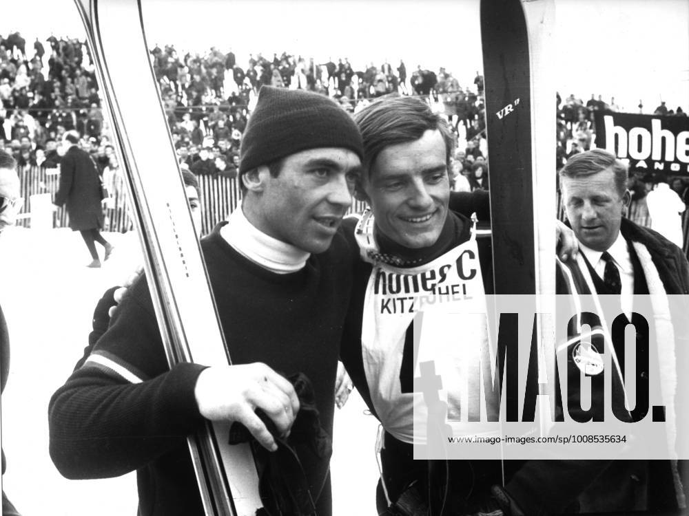 Alpine skiing World Cup race in Kitzbühel on 22 01 1967 Karl Schranz li and Jean Claude Killy Only for journalistic use Only for editorial use HM