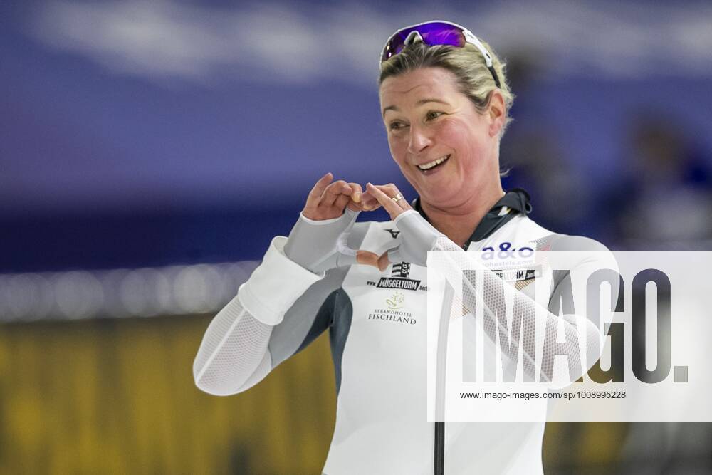 HEERENVEEN, Thialf Ice Stadium, 07-01-2022 , season 2021 2021 , European Single Distances Championships. 3000m ladies Claudia Pechstein during the EC Single Distances 07-01-2022 EC Single Distances 07-01-2022 x14953739x