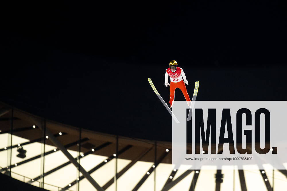 Simon Ammann of Switzerland competes in men s ski jumping large hill individual during day 8 of the 2022 Winter Olympics on February 12, 2022 in Zhangjiakou Photo Jon Olav Nesvold BILDBYRAN COP 217 JE0039 backhoppning ski jumping skihopping olympic games olympics winter olympics os ol olympiska spel Winter Olympics Beijing Olympic Games Beijing 2022 Beijing 2022 Beijing 2022 Olympic Games Beijing 2022 Winter Olympic Games Beijing Os Beijing ol Winter ol 8 bbeng,