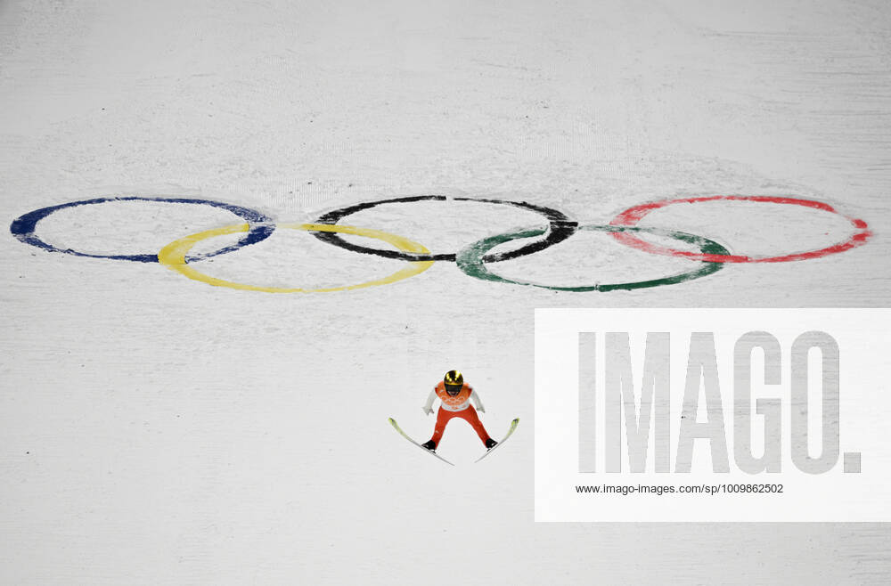 China Olympics 2022 Ski jumping, Skispringen, Ski, nordisch Men Team 8114747 14.02.2022 Switzerland s Simon Ammann competes in the ski jumping men s team final round during the Beijing 2022 Winter Olympic Games, Olympische Spiele, Olympia, OS at the National Ski Jumping Centre in Zhangjiakou, China. Alexey Filippov Sputnik Zhangjiakou China