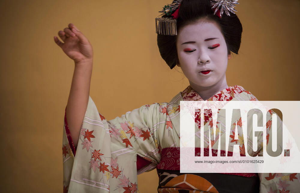 Show of Maikos,(geisha apprentices)they interpret Kyomai, is a Kyoto dance,at Gion Kobu Kaburenjo, geisha s distric of Gion, ,Kyoto. Kansai, Japan. Kyoto Kansai Japan