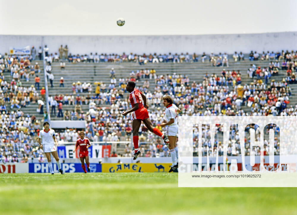 06 06 86 Hungary Canada Mexico, Irapuato, 06 06 1986, Football, FIFA World Cup 1986 in Mexico, Hungary Canada 2 0 v l Randy Samuel Canada , Marton Esterhazy Hungary