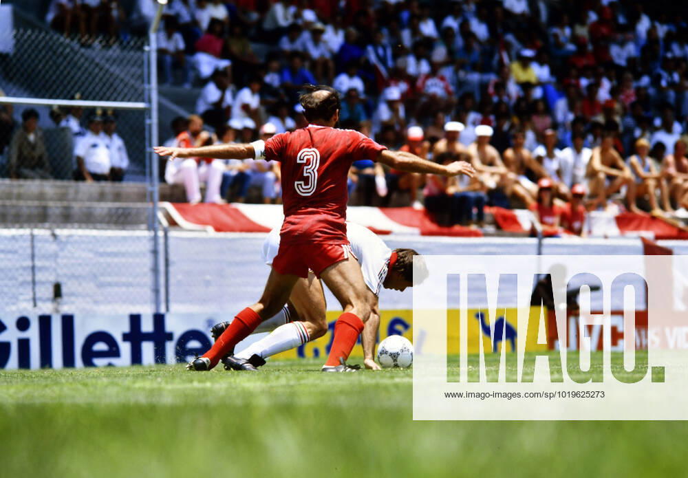 06 06 86 Hungary Canada Mexico, Irapuato, 06 06 1986, Football, FIFA World Cup 1986 in Mexico, Hungary Canada 2 0 v l Bruce Wilson Canada , Jozsef Kiprich Hungary