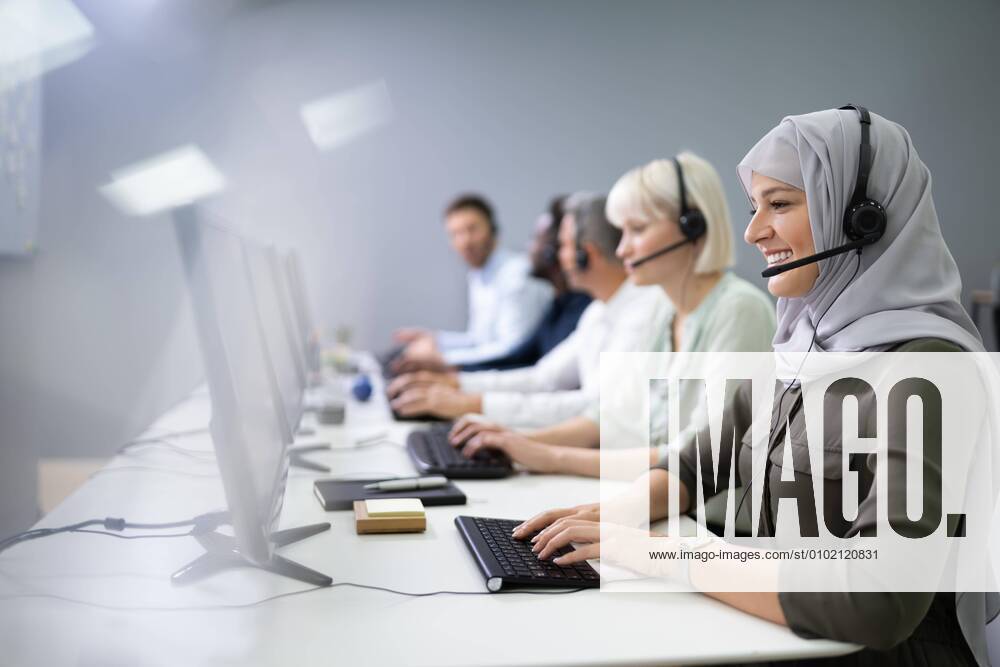 Female Customer Services Agent In Call Center