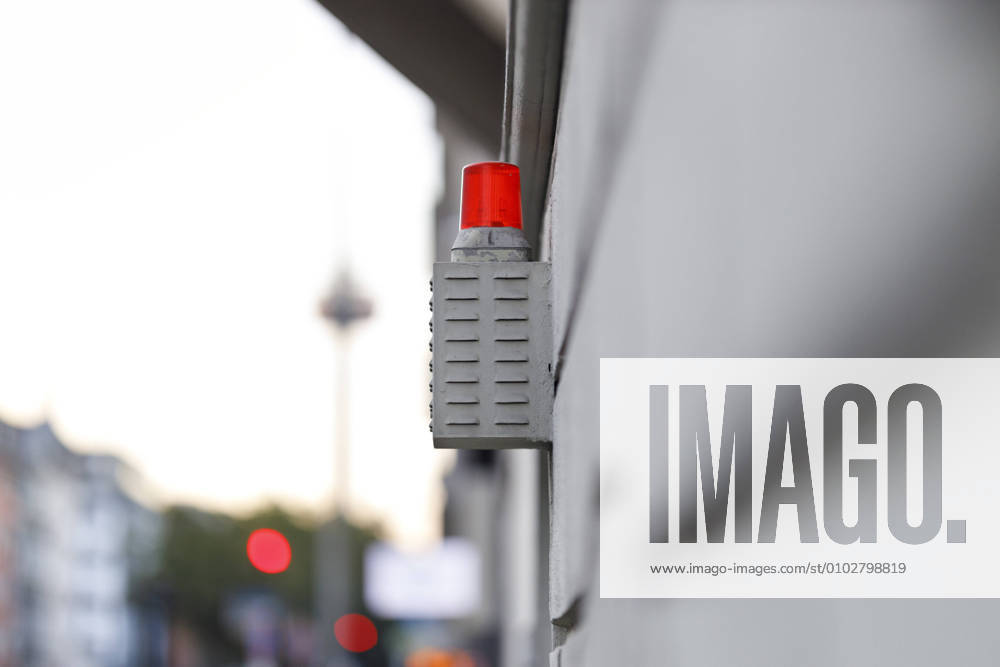 Alarm system at a house in the city centre of Cologne, 29 07 2020 Foto:xC.xFuturexImage